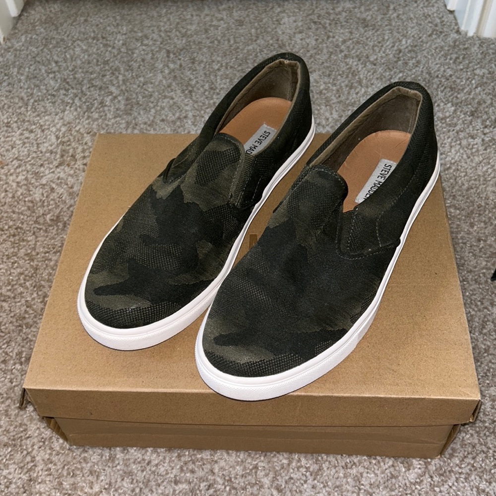 Steven Madden Gill Sneakers
